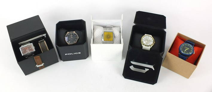 Five gentlemen's wristwatches with boxes and paperwork: Five gentlemen's wristwatches with boxes and paperwork comprising Police 15044J, Bench BC0053BR, Superdry SYG145U, Police 11425J and Diesel DZ-1196