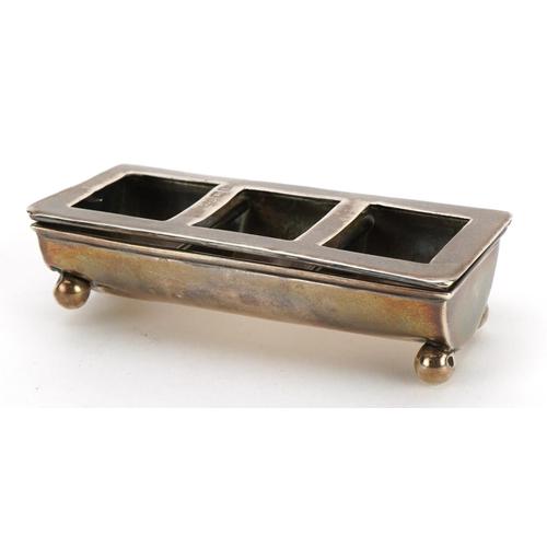 William Harrison Walter, Edwardian silver triple stamp case raised on ball feet, London 1904, 8cm: William Harrison Walter, Edwardian silver triple stamp case raised on ball feet, London 1904, 8cm wide, 29.2g