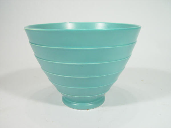 Keith Murray Wedgwood conical bowl with banded dec: Keith Murray Wedgwood conical bowl with banded decoration under a blue glaze, printed factory mark and KM to base, 14cm high