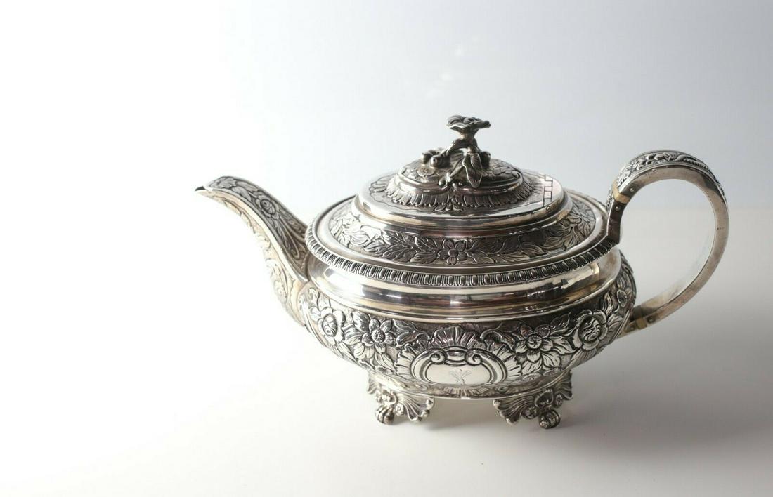 George IV Sterling Silver Repousse Teapot Solomon Royes (1 of 10)