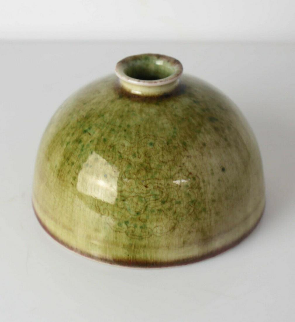 Chinese peach bloom style glazed Beehive form Water Pot Taibai Kangxi marks (1 of 6)