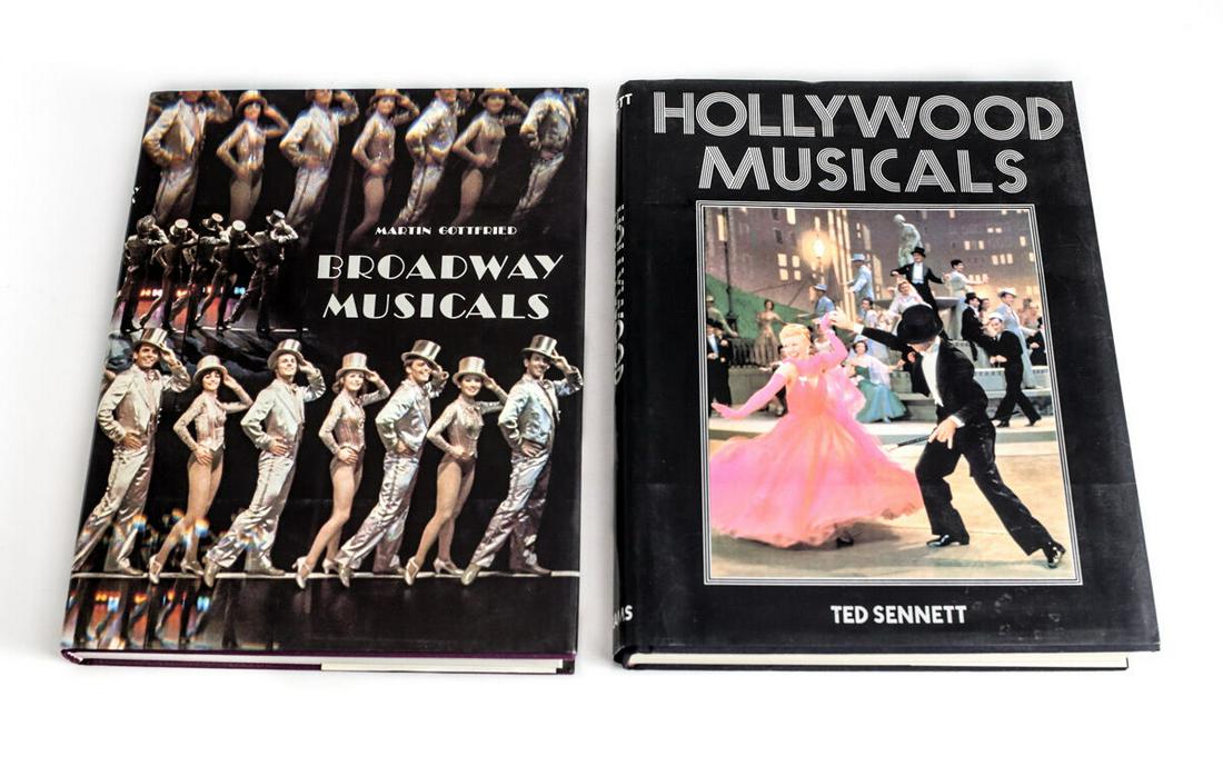 Gottfried / Sennett 'Brodway Musicals / Hollywood Musicals' 1984: Gottfried, Martin 'Broadway Musicals' & Senett, Ted 'Hollywood Musicals' Abradale/Abrams, 1984/ Harry N. Abrams. Hardcover with DJ. 320 pages. Weight Approx., 4lbs. Measures Approx.: 9.6 x 12.75 x 1 t