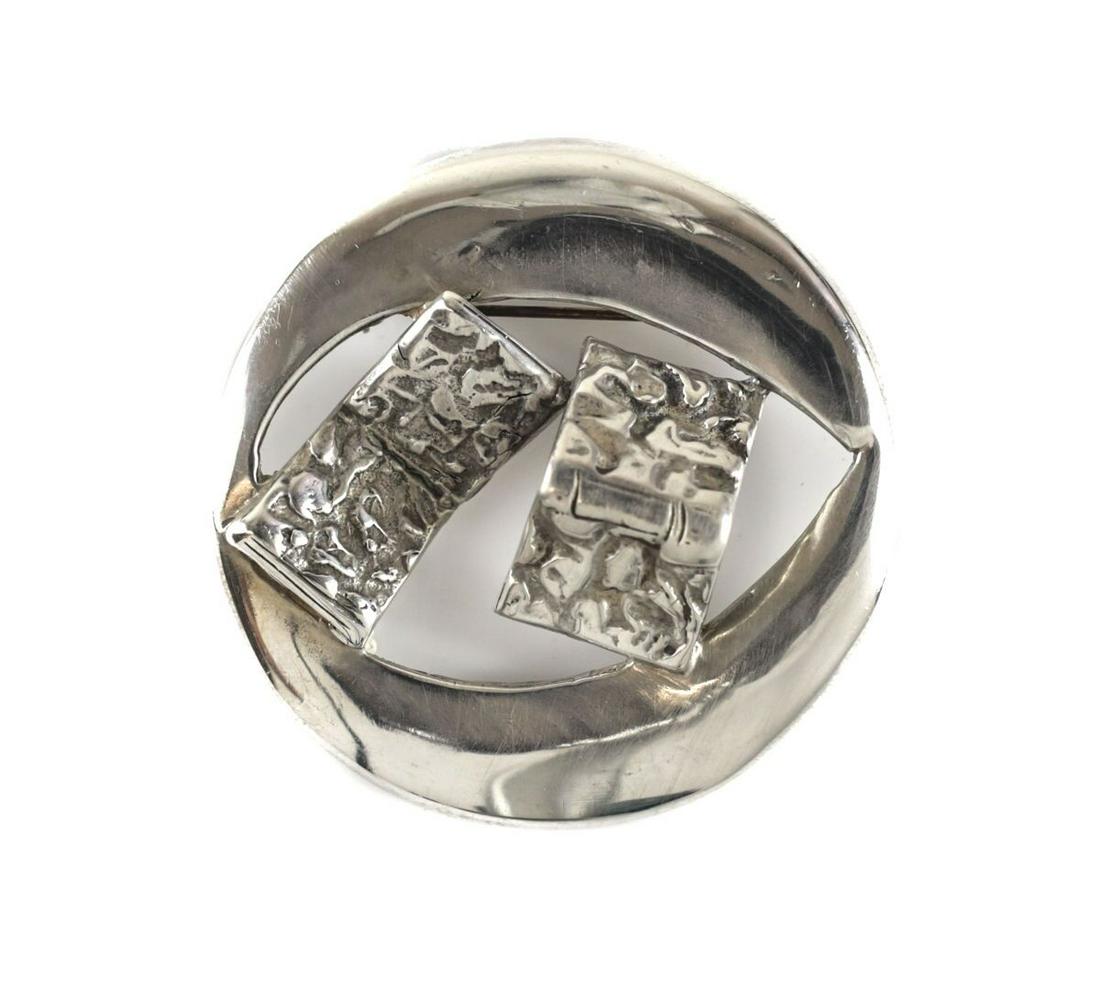 Frank Eliscu Sterling Silver Brooch Pendant Modernist Design c1960 Heisman: Vintage Frank Eliscu Sterling Silver Brooch Pendant Modernist Design, Designer Of The Heisman Trophy. Marked Eliscu Sterling. 38.7grams Measures Approx. 2.125" x 2.125".Domestic Shipping: $10