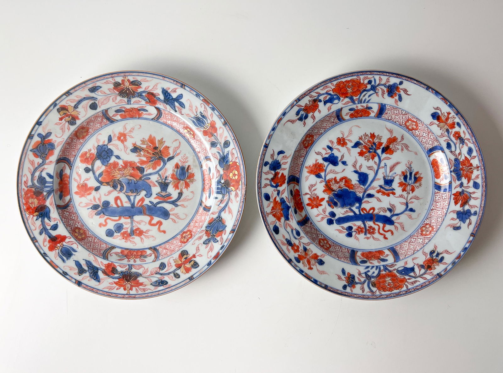 2pc Chinese Imari Style plates (1 of 6)