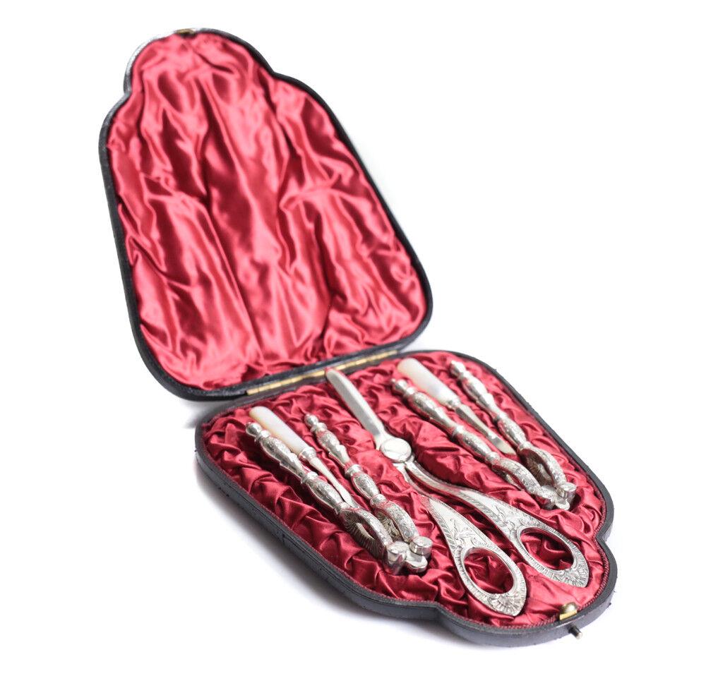 5pc Cased Walker and Hall Sheffield Silverplate Nut and Grape set, with shears (1 of 4)