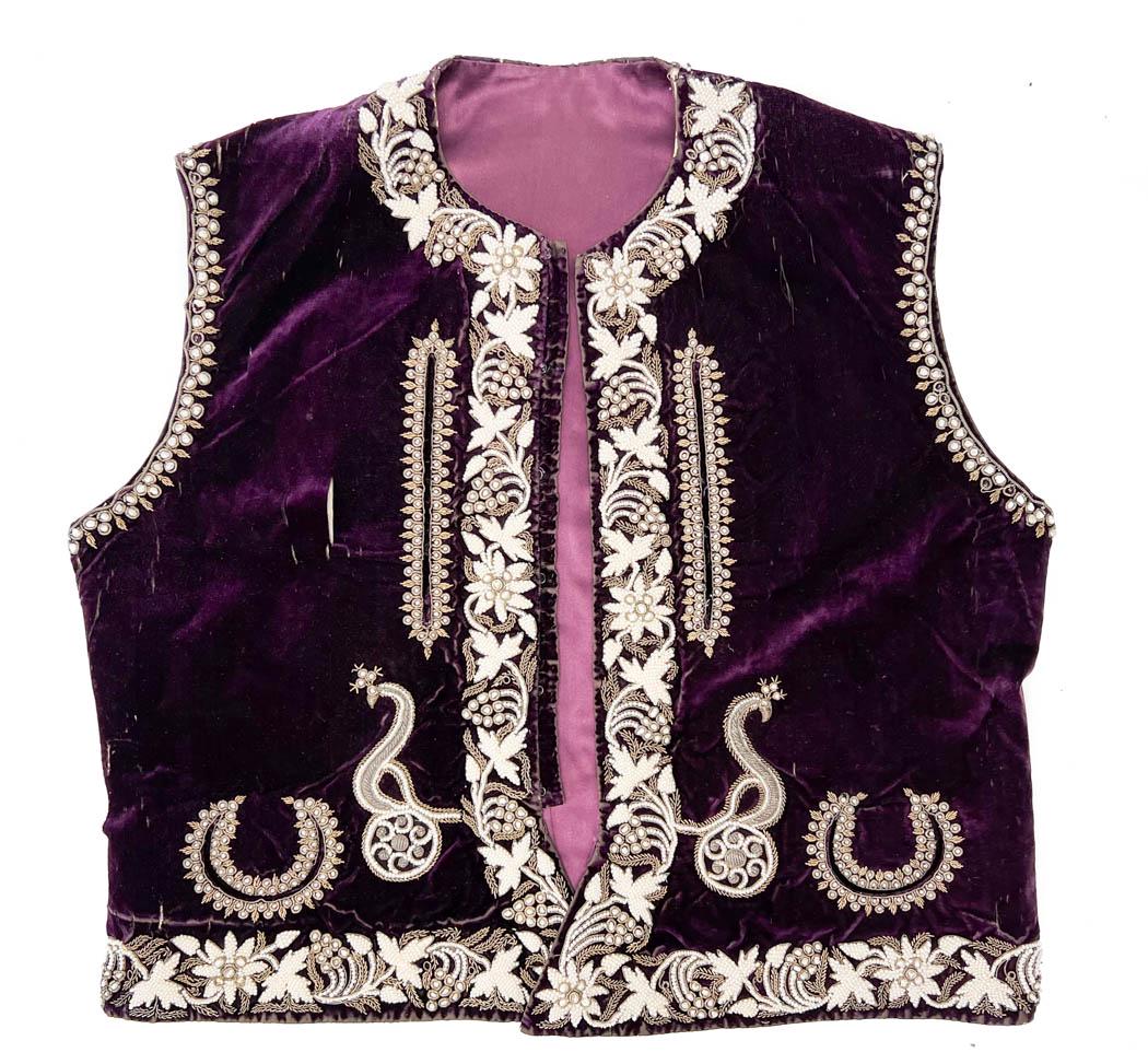 Antique & Vintage Vests for Sale in Online Auctions