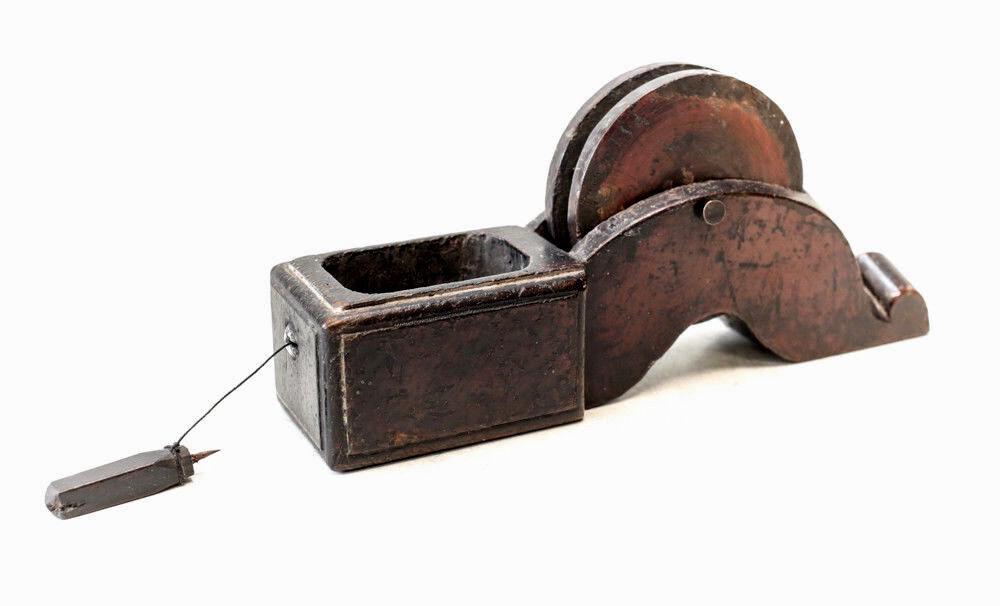 Japanese Carpenters' Sumi tsubo, Ink Line Reel with plumb bob, carved wave (1 of 5)