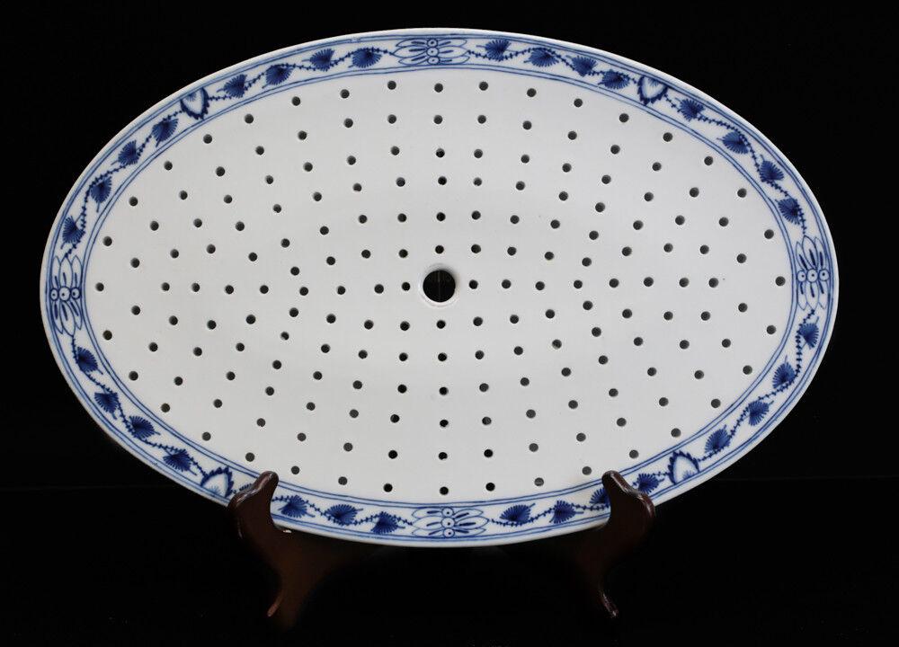 Meissen Blue Onion Oval 16.75" Strainer for Roast or Fish Platter Crossed Swords (1 of 1)