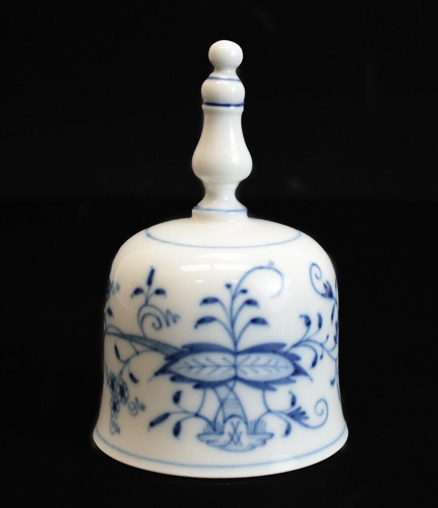 Meissen Blue Onion Bell, blue on white with wood clapper. Crossed swords mark. 0: Charming Meissen Blue Onion Bell, blue on white with wood clapper. Crossed swords mark. 0.25lbs Approx. Measurements: 2.875" diameter x 4.5" height. Domestic Shipping: $15
