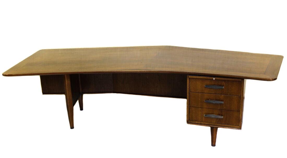 American Mid Century Monteverdi Young Executive Desk (1 of 10)