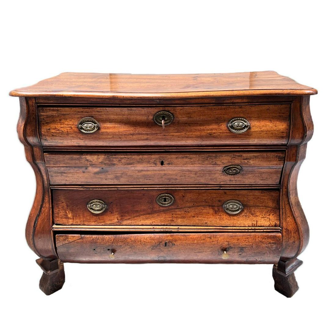 Continental likely Dutch 18th century Bombe Chest of Drawers (1 of 9)