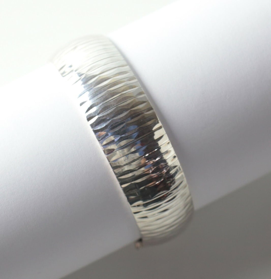 Vintage Italian Sterling Silver Flexible band bracelet (1 of 6)