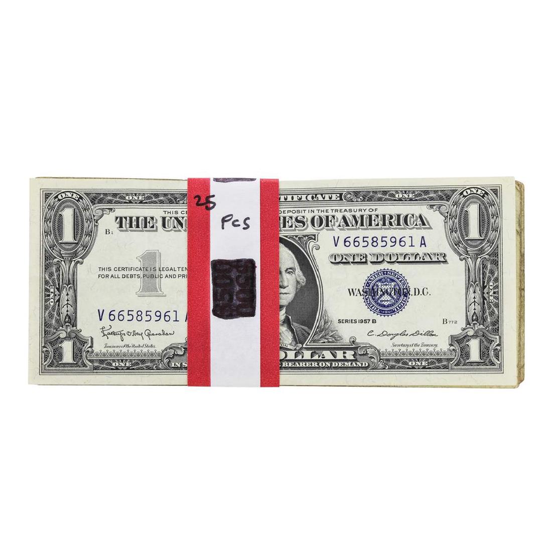 Lot of (25) 1935 & 1957 $1 Silver Certificate Notes -: One Lot of (25) 1935 & 1957 $1 Silver Certificate Notes - Circulated. These notes are from Fine to Very Fine condition, some notes may contain tears, stains, or other minor damage.