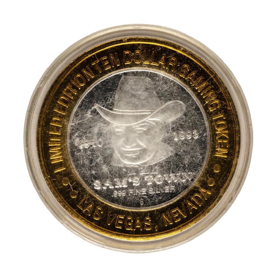 .999 Fine Silver Sam's Town Casino Las Vegas $10: One .999 Fine Silver Sam's Town Casino Las Vegas $10 Limited Edition Gaming Token.