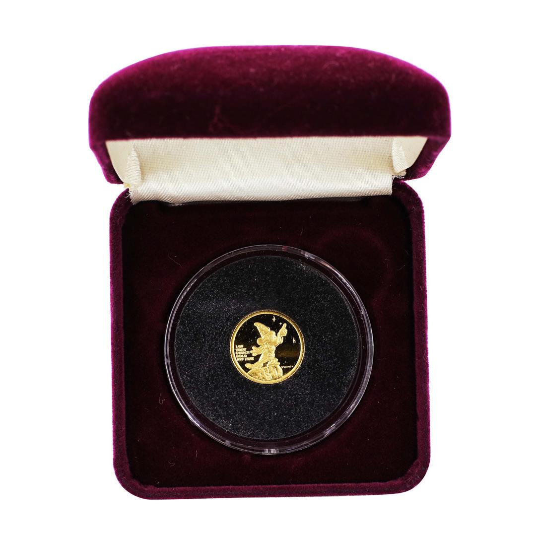 1989 Rarities Mint Disney Mickey Good Luck 1/10 Oz.: One 1989 Rarities Mint Disney Mickey Good Luck 1/10 Oz. Gold Coin w/ Box.