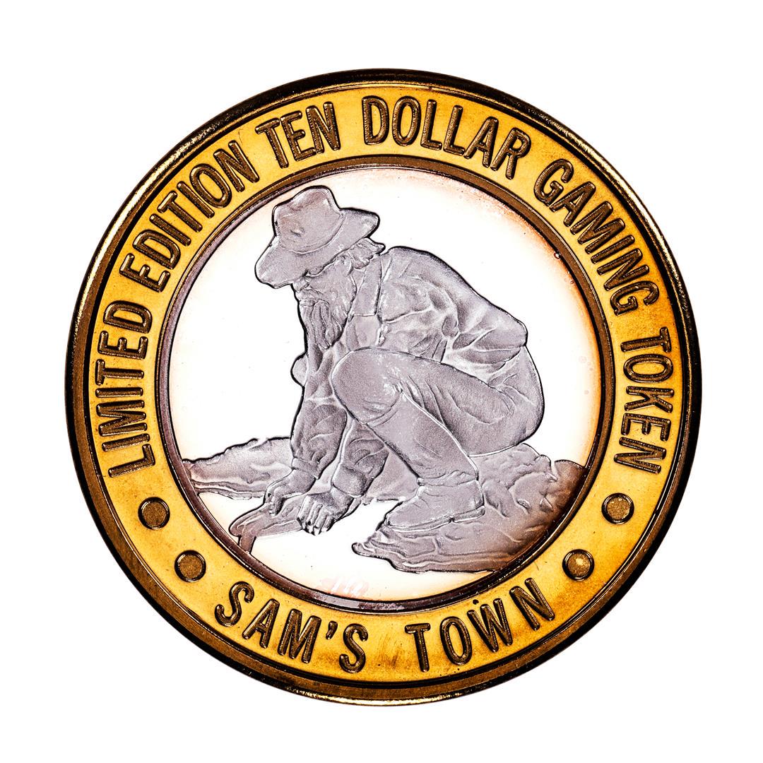 .999 Silver Sam's Town Las Vegas, NV $10 Casino Limited Edition Gaming Token: One .999 Silver Sam's Town Las Vegas, NV $10 Casino Limited Edition Gaming Token.