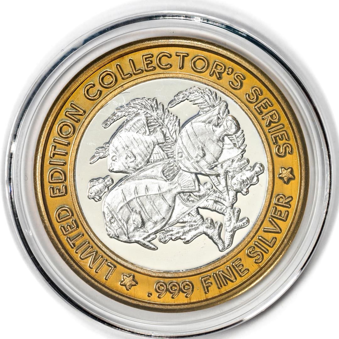 .999 Silver Players Island Maryland Heights, MO $10 Limited Edition Casino Gaming Token: One .999 Silver Players Island Maryland Heights, MO $10 Limited Edition Casino Gaming Token.