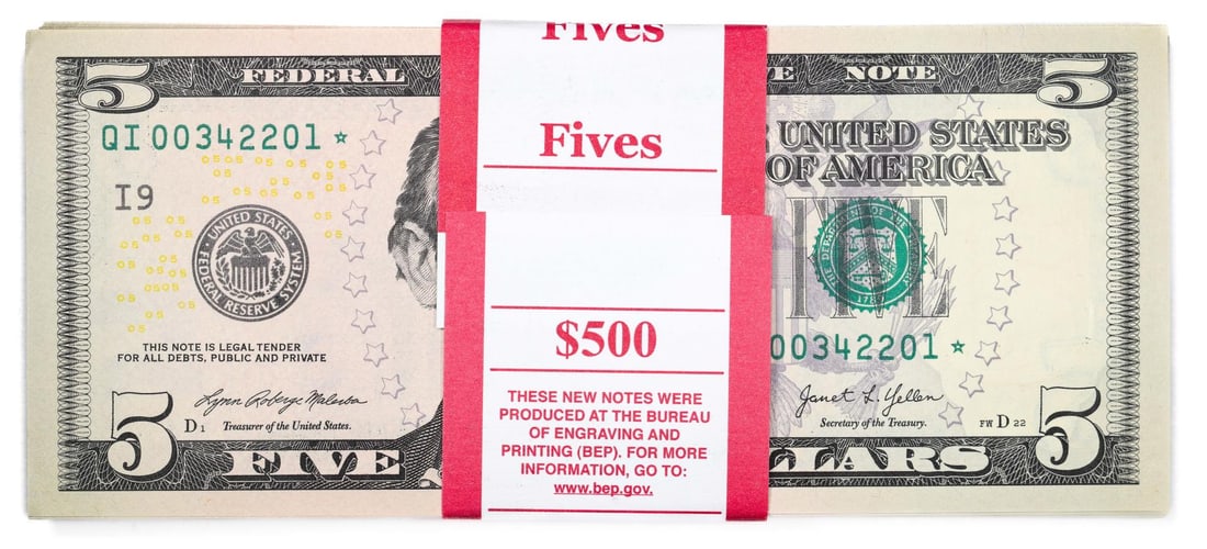 Pack of (100) Consecutive 2021 $5 Federal Reserve Star Notes: One Pack of (100) Consecutive 2021 $5 Federal Reserve Star Notes.