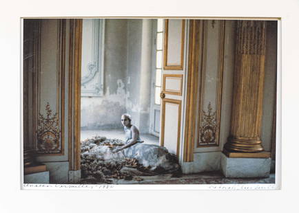 Deborah TURBEVILLE (1932-2013): Deborah TURBEVILLE (1932-2013)Unseen Versailles,1980Tirage argentique,Fresson signÃ© en bas Ã droite et titrÃ© et datÃ© 1980 en bas Ã droite21,5 x 33 cm - 8.46 x 12.99 in.Silver print,