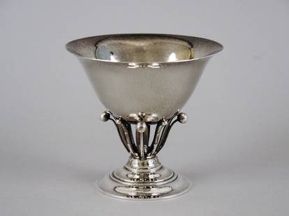 GEORG JENSEN STERLING SILVER BOWL: 20th century. Designed by Johan Rhode, # 17A. Denmark. H: 4 1/4 in. (11 cm.) Weight: 174.0 grams (6.10 oz)