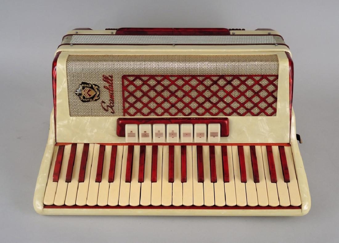 CASED ITALIAN PIANO ACCORDION (1 of 5)