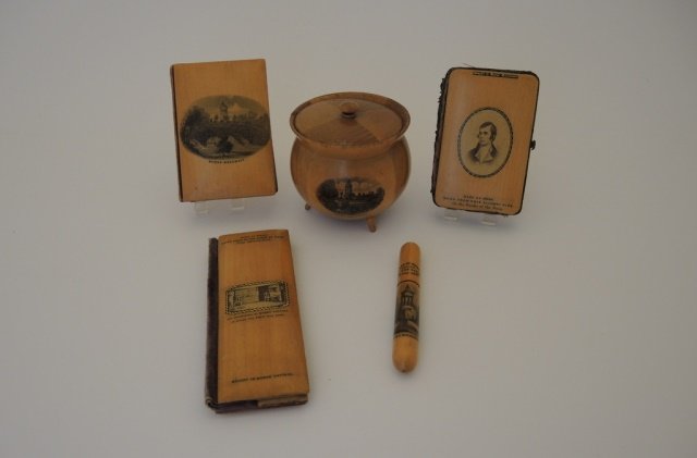 Victorian Robert Burns Mauchline Ware Items (1 of 1)
