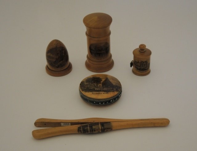 Victorian Mauchline Ware Sewing Accessories (1 of 3)