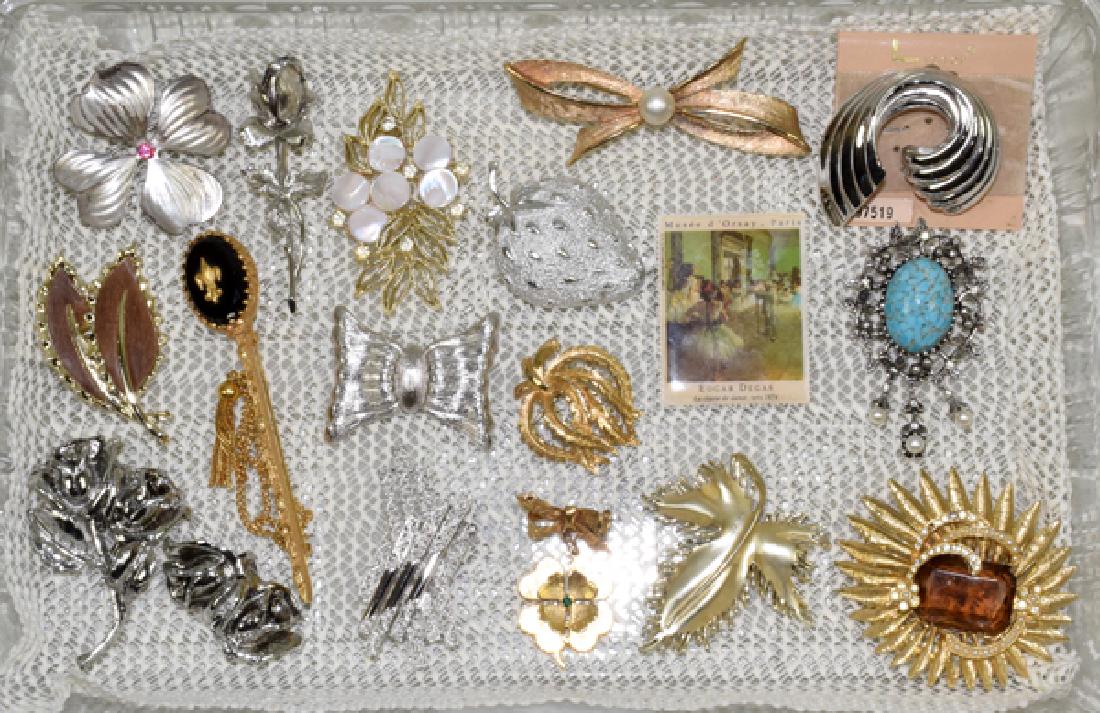 ASSORTED PINS & BROOCHES - Most signed: Cora, Sarah (1 of 5)