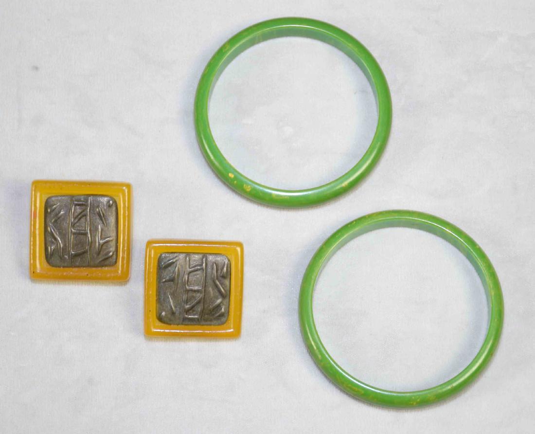 3pcs ASSORTED BAKELITE AND CATALIN JEWELRY - (2) green (1 of 3)