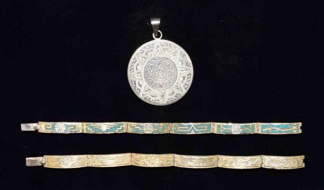 3pc MEXICO STERLING DIAMOND CUT JEWELRY - (2) Diamond: 3pc MEXICO STERLING DIAMOND CUT JEWELRY - (2) Diamond cut 6-link bracelets marked 925 Mexico 6M-10; (1) Round 8-point star medallion marked plat-mex-s.a. - Condition: Age appropriate wear; All items s