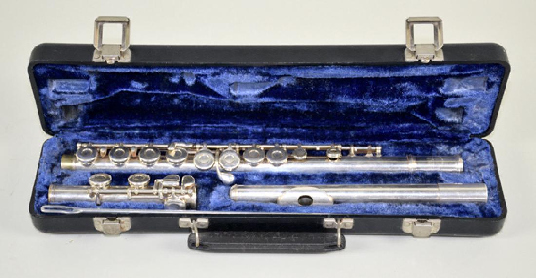 W.T. ARMSTRONG ELKHART FLUTE WITH FITTED HARD CASE - (1 of 3)