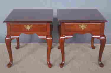 3402 Pair Of Broyhill End Tables Queen Anne In Style Aug 22 2004 Dargate Auction Galleries In Pa