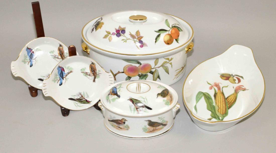 (5 PC) GROUP OF PORCELAIN 'LE FAUNE' AND 'EVESHAM' (1 of 4)