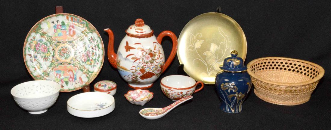 (7 PC.) TRAY LOT OF ASSORTED ASIAN PORCELAIN AND METAL (1 of 4)
