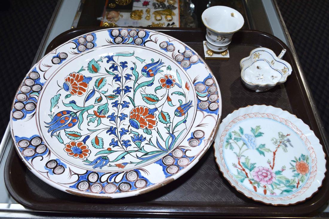 GROUP OF (4) CERAMICS: (2) small Herend pieces, (1) (1 of 1)