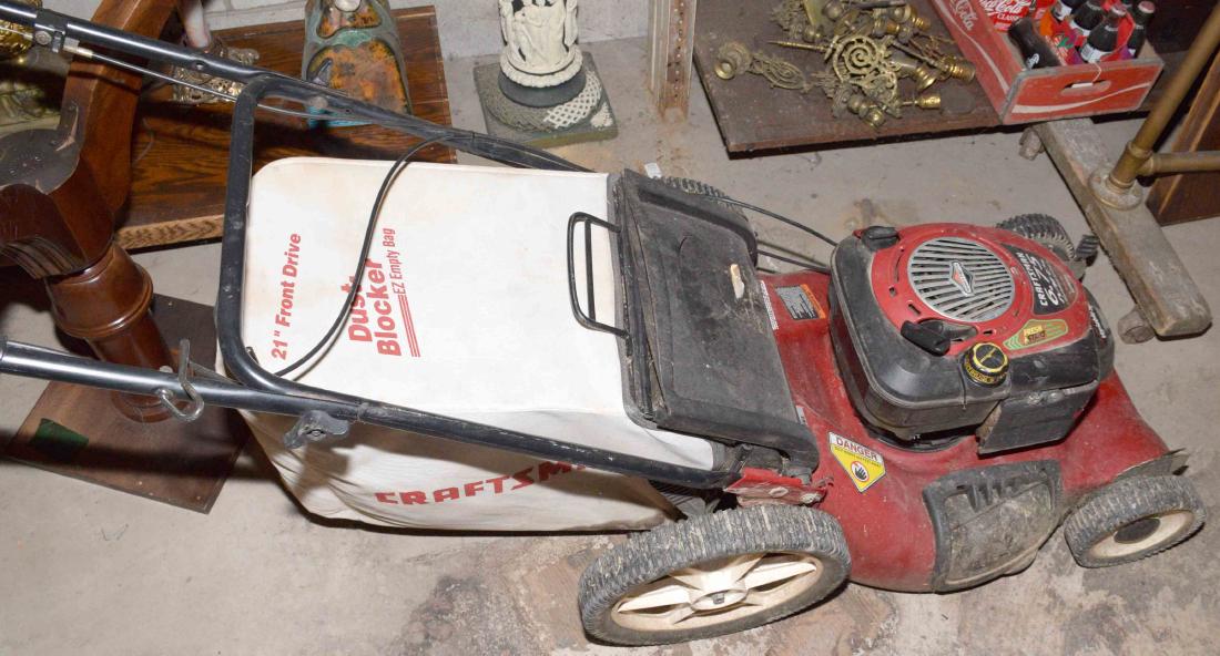 CRAFTSMAN 6.75 LAWNMOWER. (1 of 1)