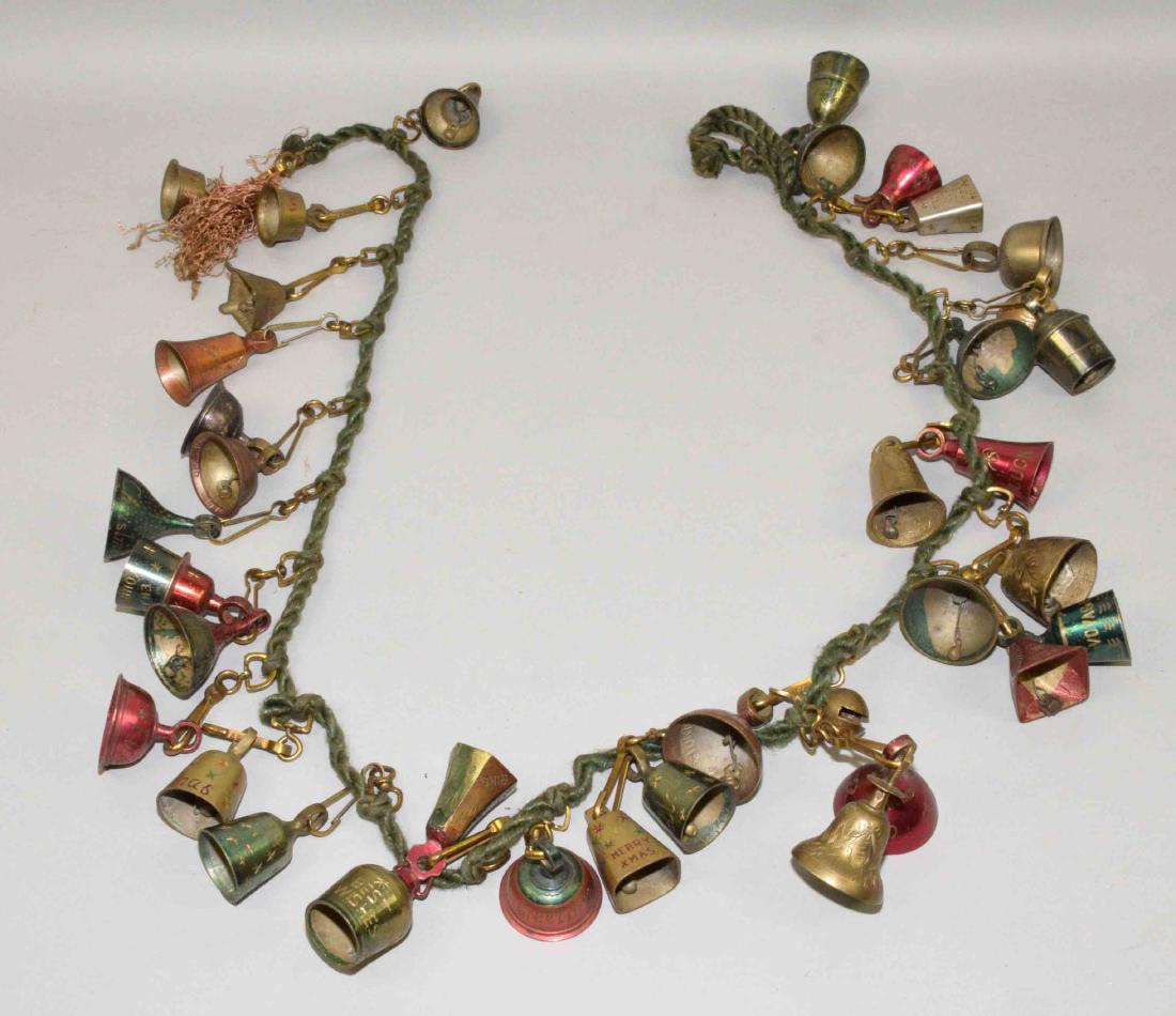 VINTAGE CHRISTMAS GREETING BELL GARLAND, colors red, (1 of 5)