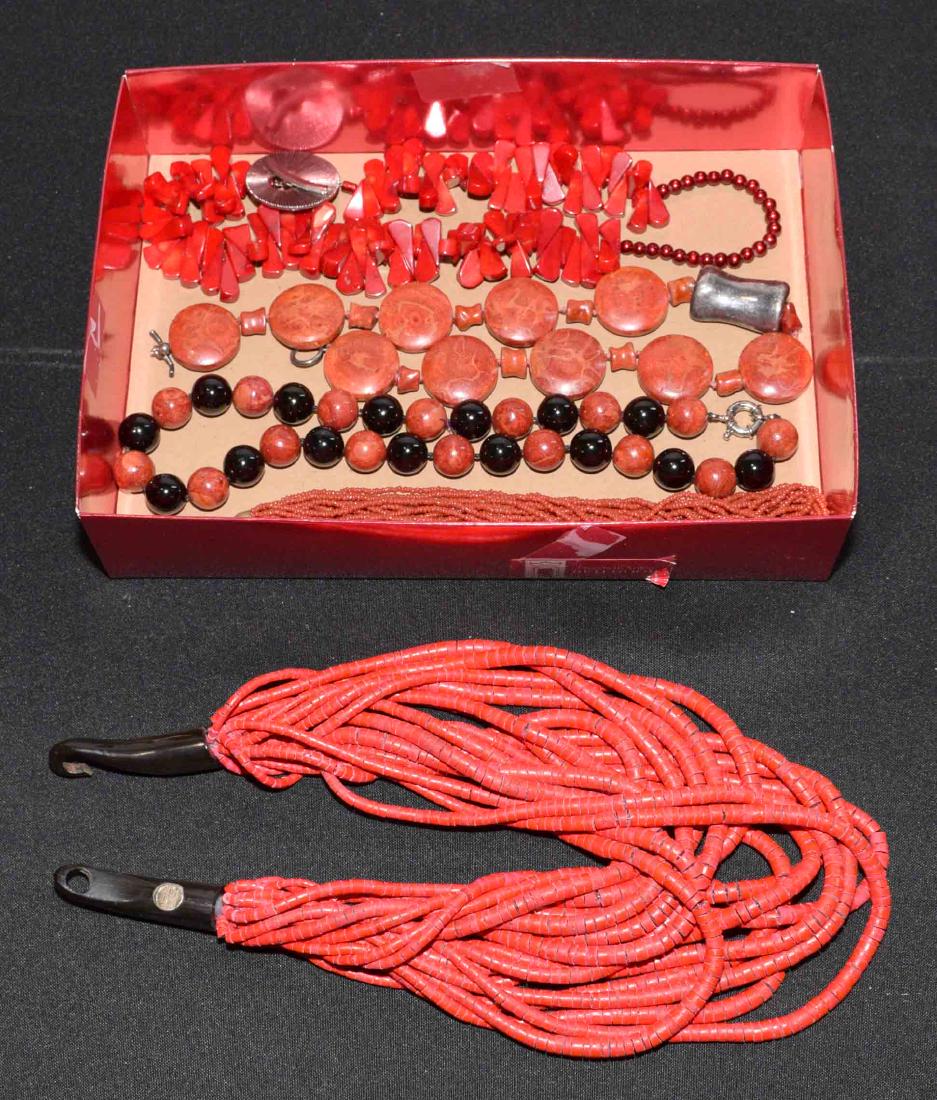 (5) ASST. NECKLACES IN CORAL, NATURAL OR RESIN (1 of 4)