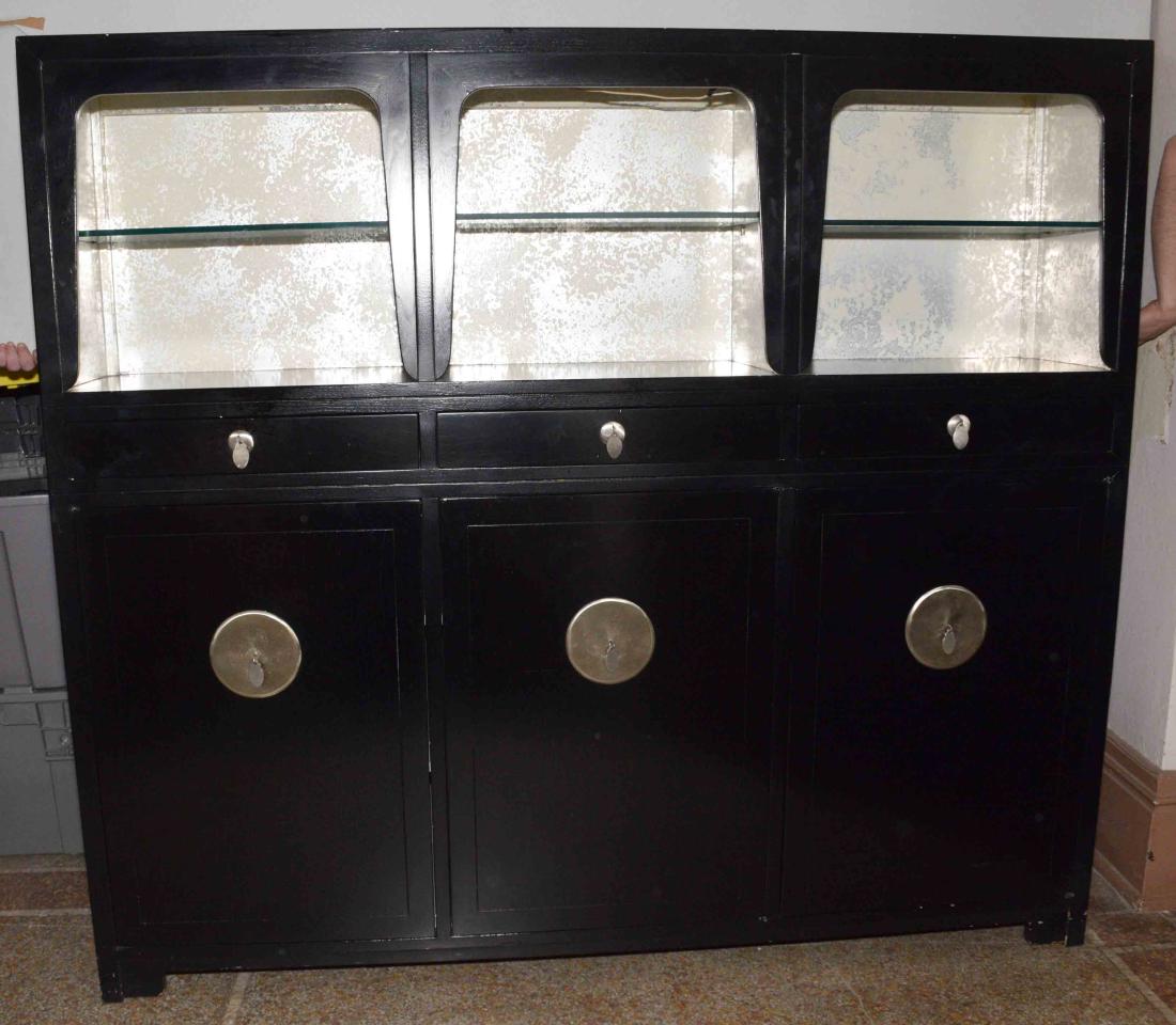 BAKER 1960s MID CENTURY ''FAR EAST'' DISPLAY CABINET. (1 of 6)