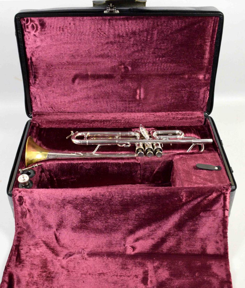 BENGE 3XPLUS - SP TRUMPET, with combination case.: BENGE 3XPLUS - SP TRUMPET, with combination case. Serial No. 536753, excellent condition.