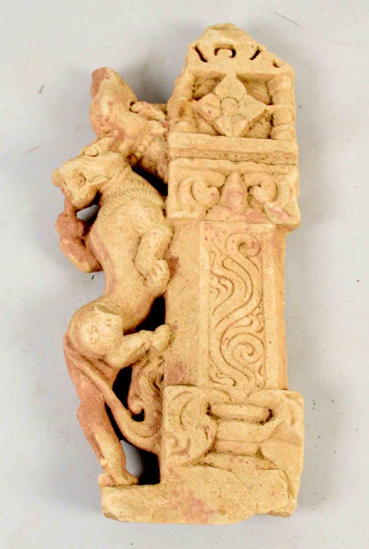 INDIAN HINDU TEMPLE FRAGMENT OF A RECUMBENT LION. 7''H (1 of 4)