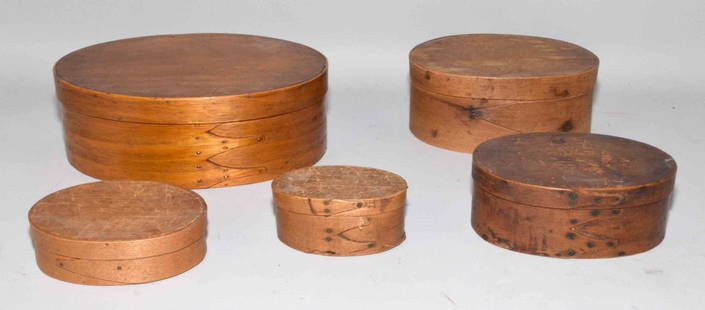 COLLECTION OF (5) GRADUATED SHAKER ANTIQUE WOOD PANTRY: COLLECTION OF (5) GRADUATED SHAKER ANTIQUE WOOD PANTRY BOXES. Largest: 3.5''H x 9''W.