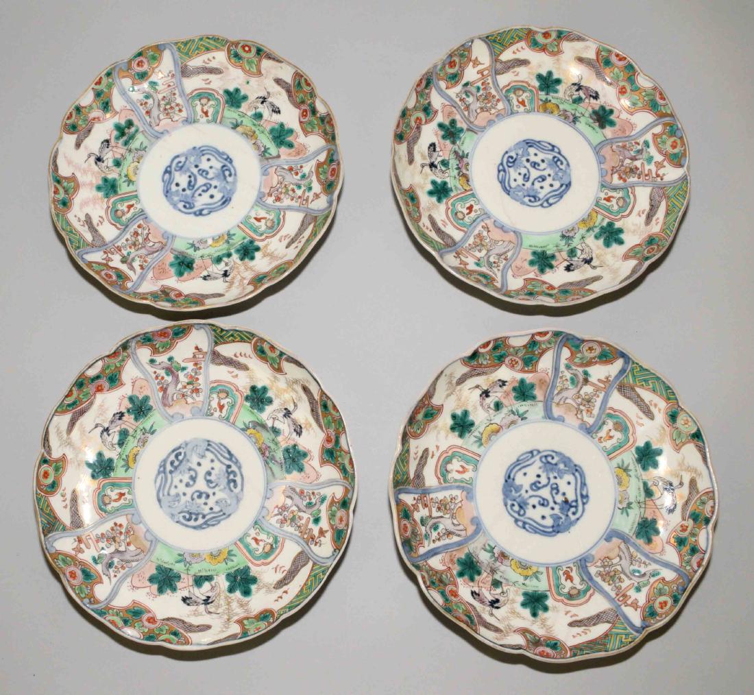 COLLECTION OF (4) VINTAGE IMARI PLATES, with character (1 of 4)