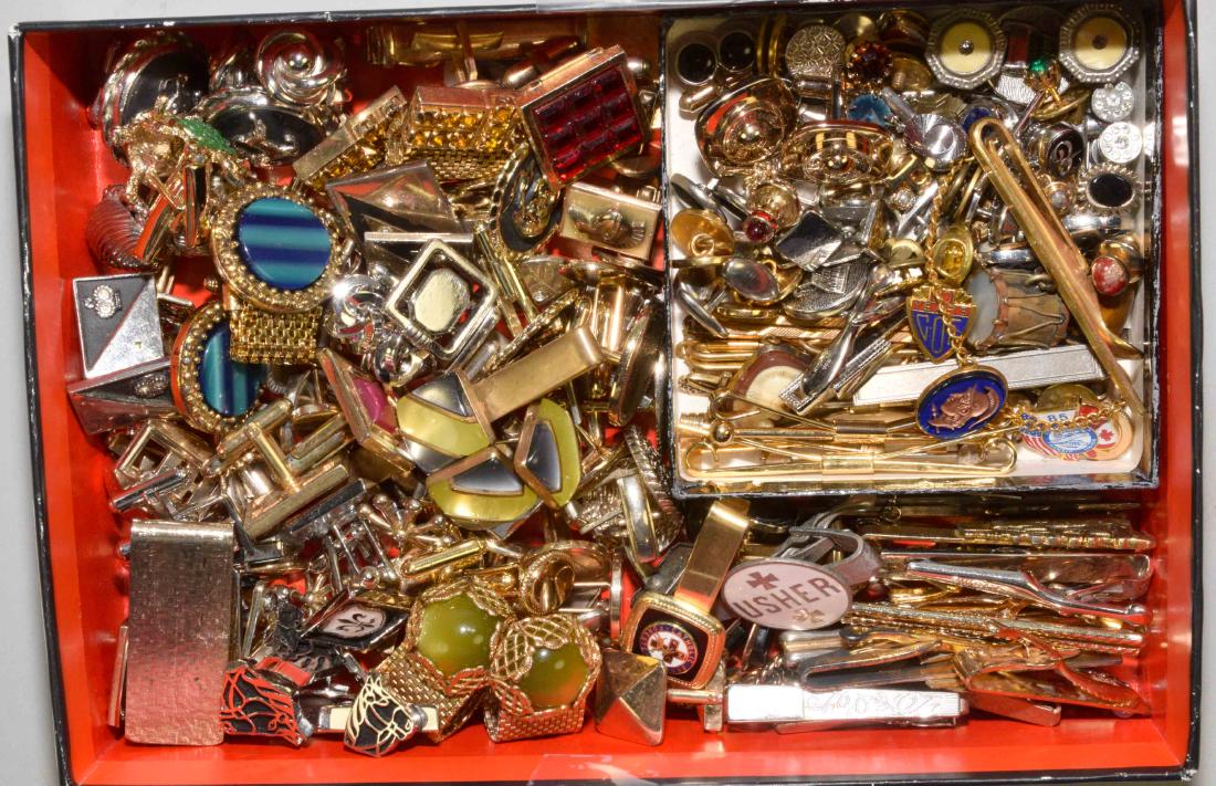 OVER (50+)  ASST. GENTLEMAN'S LOT: cufflinks, tie bars, (1 of 8)
