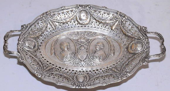 MARIE ANTOINETTE AND LOUIS XVI FOOTED STERLING SILVER: MARIE ANTOINETTE AND LOUIS XVI FOOTED STERLING SILVER TRAY. Hallmarked. 10.75 ozt.