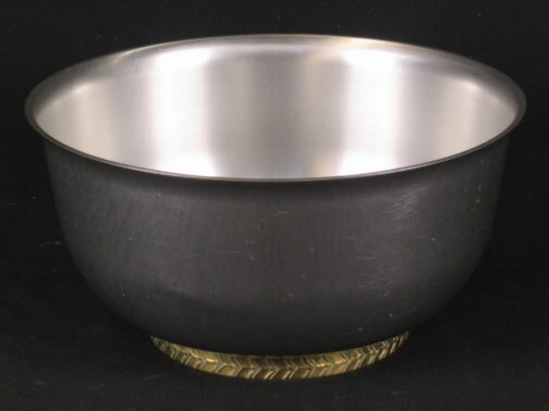 KENSINGTON WARE PUNCH BOWL. 1934-35. Art Deco alu: KENSINGTON WARE PUNCH BOWL. 1934-35. Art Deco aluminun and brass Round Table Punch Bowl, designed by Lurelle Guild. Patent applied for Oct. 11, 1934, patent issued Jan. 1, 1935. 6 quart capacity, bras