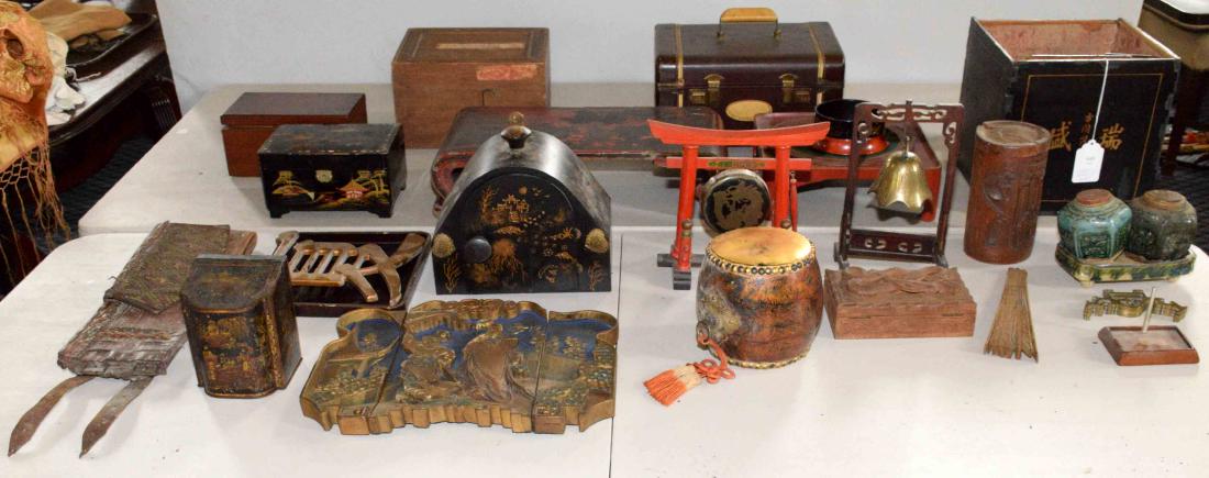 LARGE GROUP OF ASIAN COLLECTIBLES. Highest: 11''H.: LARGE GROUP OF ASIAN COLLECTIBLES. Highest: 11''H.