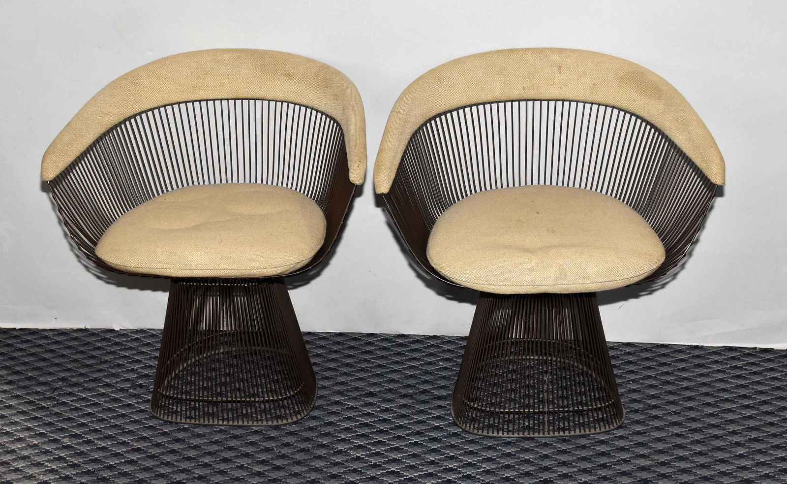 PAIR OF WARREN PLATNER FOR KNOLL INTL. WIRE CHAIRS.: PAIR OF WARREN PLATNER FOR KNOLL INTL. WIRE CHAIRS. Each of wire construction with an upholstered back and seat. Estate of Stephen Totter. 29.25''H x 26''W x 21.5''D.
