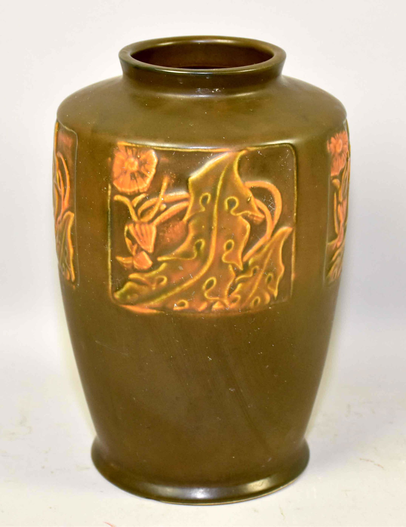 Roseville Pottery Prices 5 063 Auction Price Results