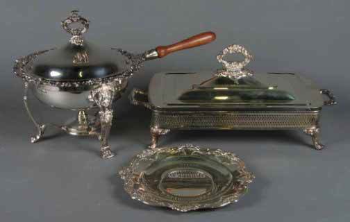3 PC'S SILVERPLATE (2 CHAFING): 3 PC'S SILVERPLATE INCLUDES 2 CHAFING DISHES. Includes one ornate 11'' dia. round chafing dish, one covered casserole with pyrex liner pan, and a 10.5'' dia. Gorham tray. Condition: no defects.